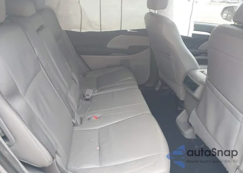 2014 Toyota Highlander Xle V6 z USA, uszkodzony, nr VIN 5TDKKRFH8ES023910